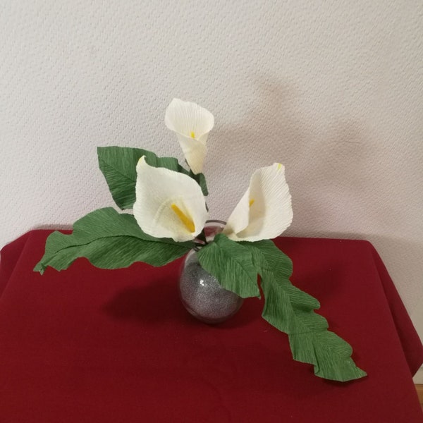 Bouquet d'arum - fleurs en papier crépon - réaliste - cadeau - déco - lys