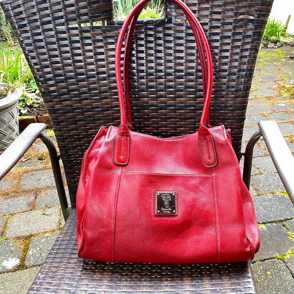 Tignanello Red Pebble Leather Large Handbag Purse Bag Tote in Lovely Condition * Get Ready for Summer*