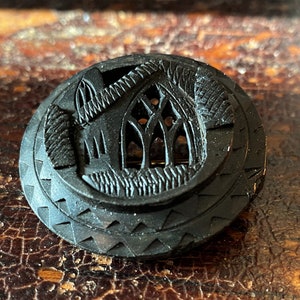 Detailed Antique Victorian Celtic Hand Carved IRISH BOG OAK Muckross Abbey Brooch/Pin/Badge