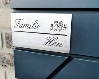 Briefkasten Namensschild personalisiert 100x45mm verschönern sie ihren Eingangsbereich. Selbstklebend aus gelasertem Kunststoff in 2 Farben