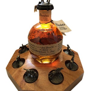 Blanton&#39;s Stopper Display, African Mahogany, 24 node LED Light, On/Off Switch, 12V Battery  L 10&quot; x W 10&quot; x H 2.25&quot;
