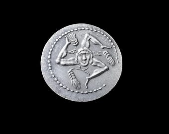 Ancient Roman Republic Lucius Cornelius Lentulus Crus 49 BC Denarius Silver Plated Reproduction Coin