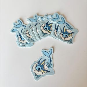 Adesivo Aquana Vaporeon Aquali in vinile olografico a forma di cuore, gatto blu, gattino, pesce, cuore olografico
