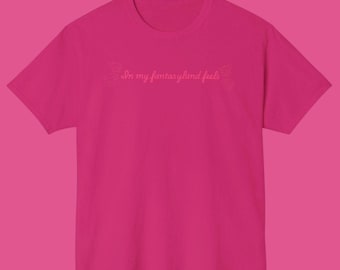 Camiseta "In My Fantasyland Feels" / Camiseta rosa con estampado de parque temático / Camiseta con estampado de inspiración fantástica / Lindo atuendo para vacaciones