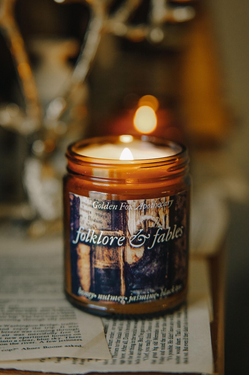 Folklore & Fables Candle, Cottagecore Decor, Fantasy Bookish Candle afbeelding 8