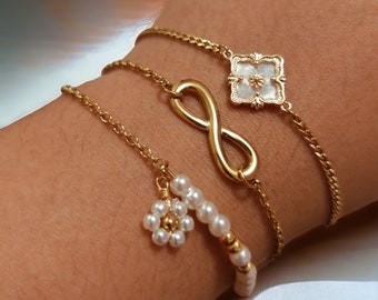 White email clover bracelet