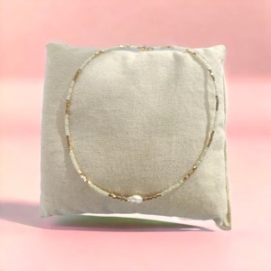 Golden pearl necklace with cultured pearls image 3