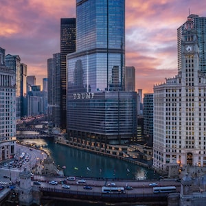 Chicago riverwalk Chicago street wall art American city photo Chicago riverwalk canvas print City poster Chicago wall art City print