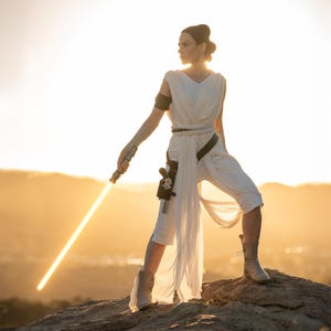 Rey Skywalker Episode 9 Jedi Star Wars lightsaber cosplay poster print