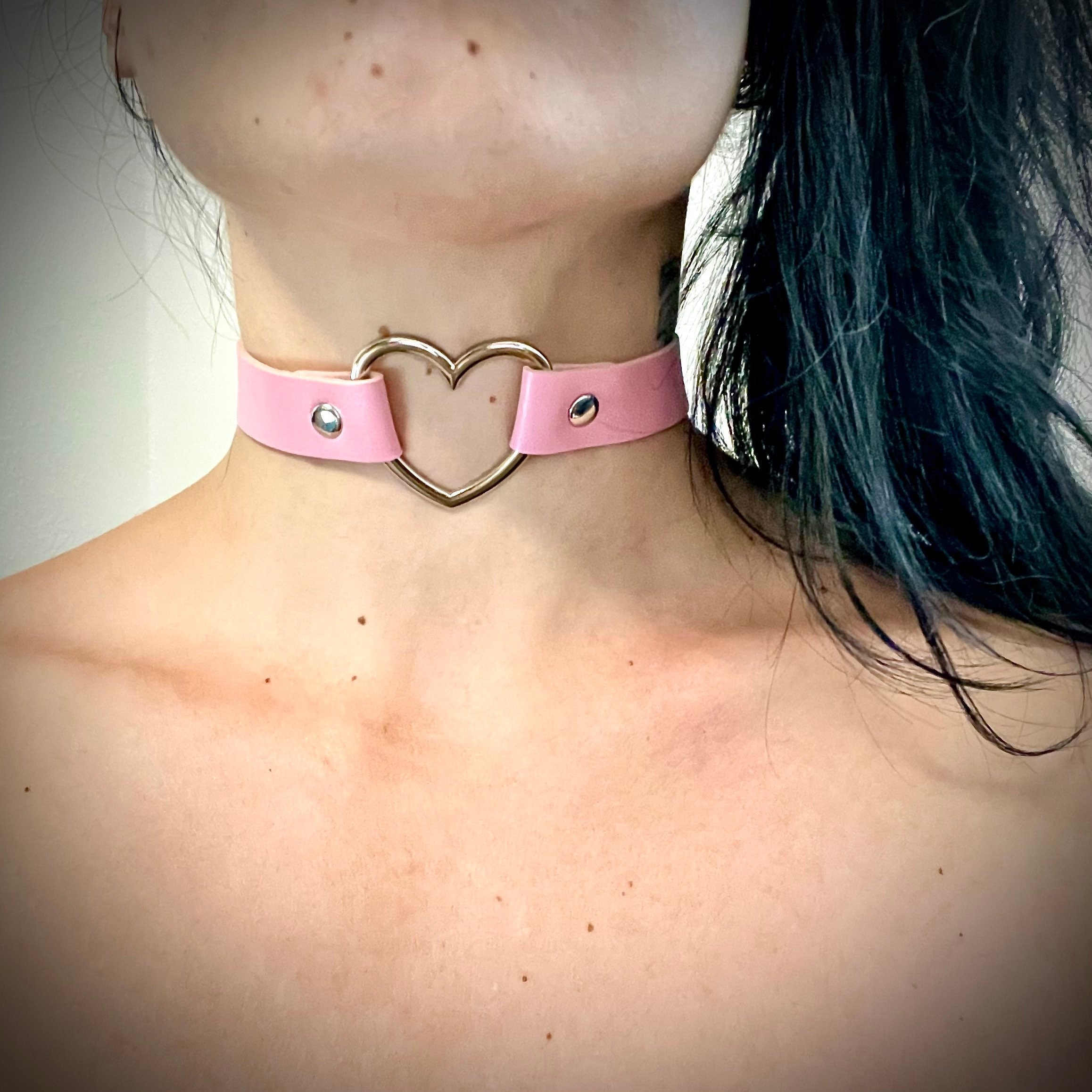 Pink heart deals choker