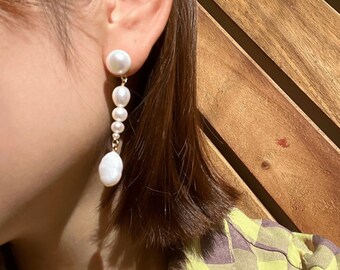 Romantic Pearl Earrings, White Bridal Jewelry, Modern Pearl Drop Earrings with Natural White Baroque Pearls