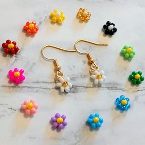 Dainty Flower Daisy Earrings, Choose your color, Bead daisy Jewelry