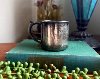 Vintage WM Rogers Silver Plated ‘Cathy’ Baby Cup