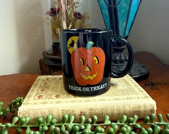 Vintage 1989 Lillian Vernon Ceramic Trick or Treat Coffee Mug