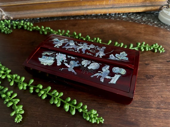 Vintage Korean Mother of Pearl Lacquer Wood Hinge… - image 3