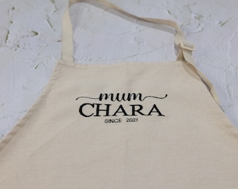 Personalised Embroidered Apron "Mum" Minimalist Modern Design
