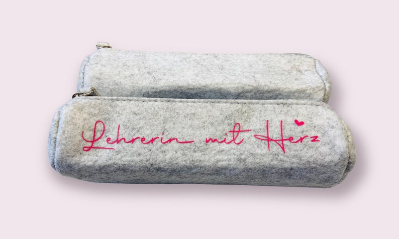 Felt pencil case personalized in light gray image 7