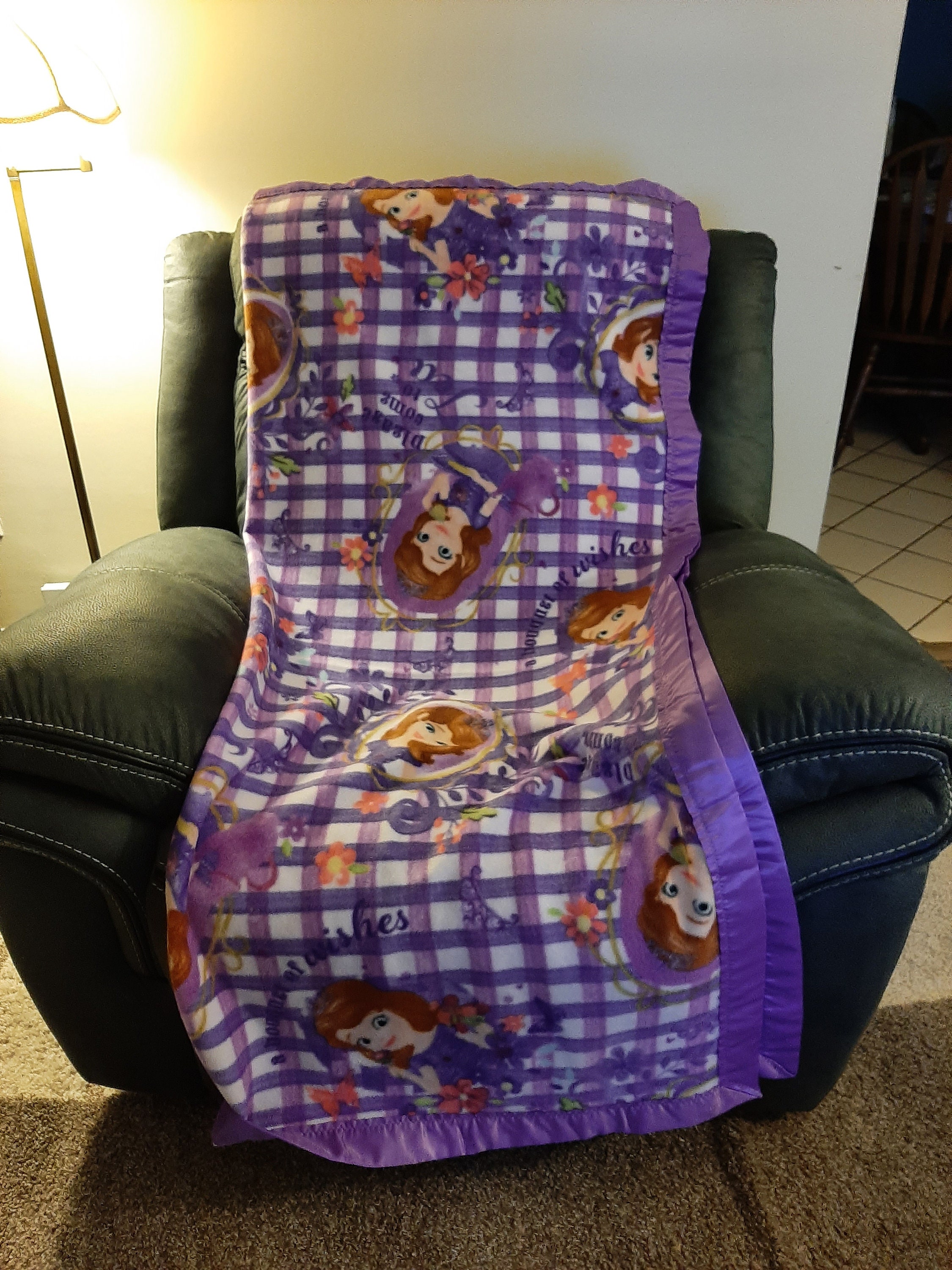 Sofia the first fleece blanket deals