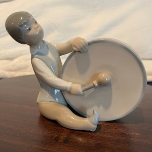 Lladro Boy with Drum #4616