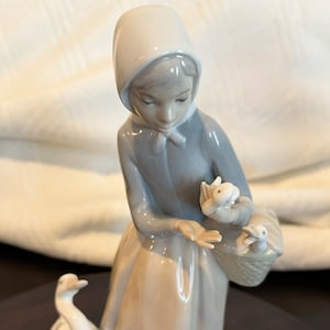 Lladro Shepherdess with Ducks #4568