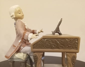 Lladro "Young Mozart" #5915