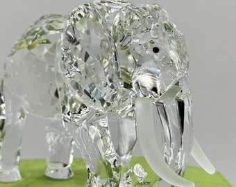 スワロフスキー 「1993年SCS会員限定　エレファント（Elephant）」 Amazon.com: Swarovski 1993 Inspiration Africa 