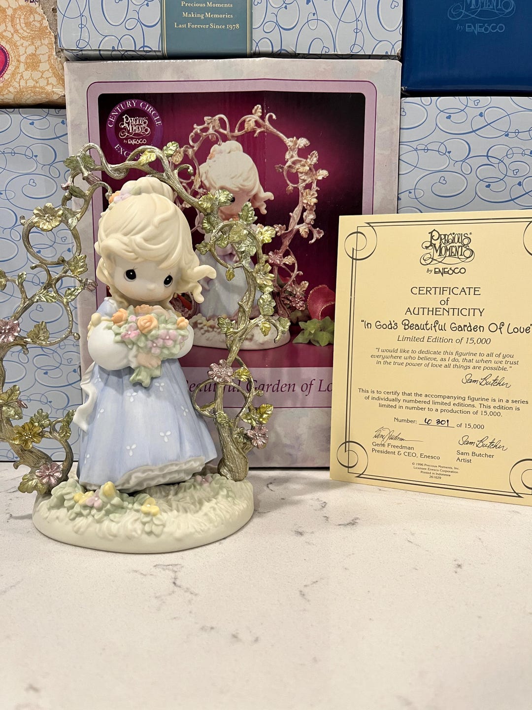 Precious Moments in God's Beautiful Garden of Love #261629 Century