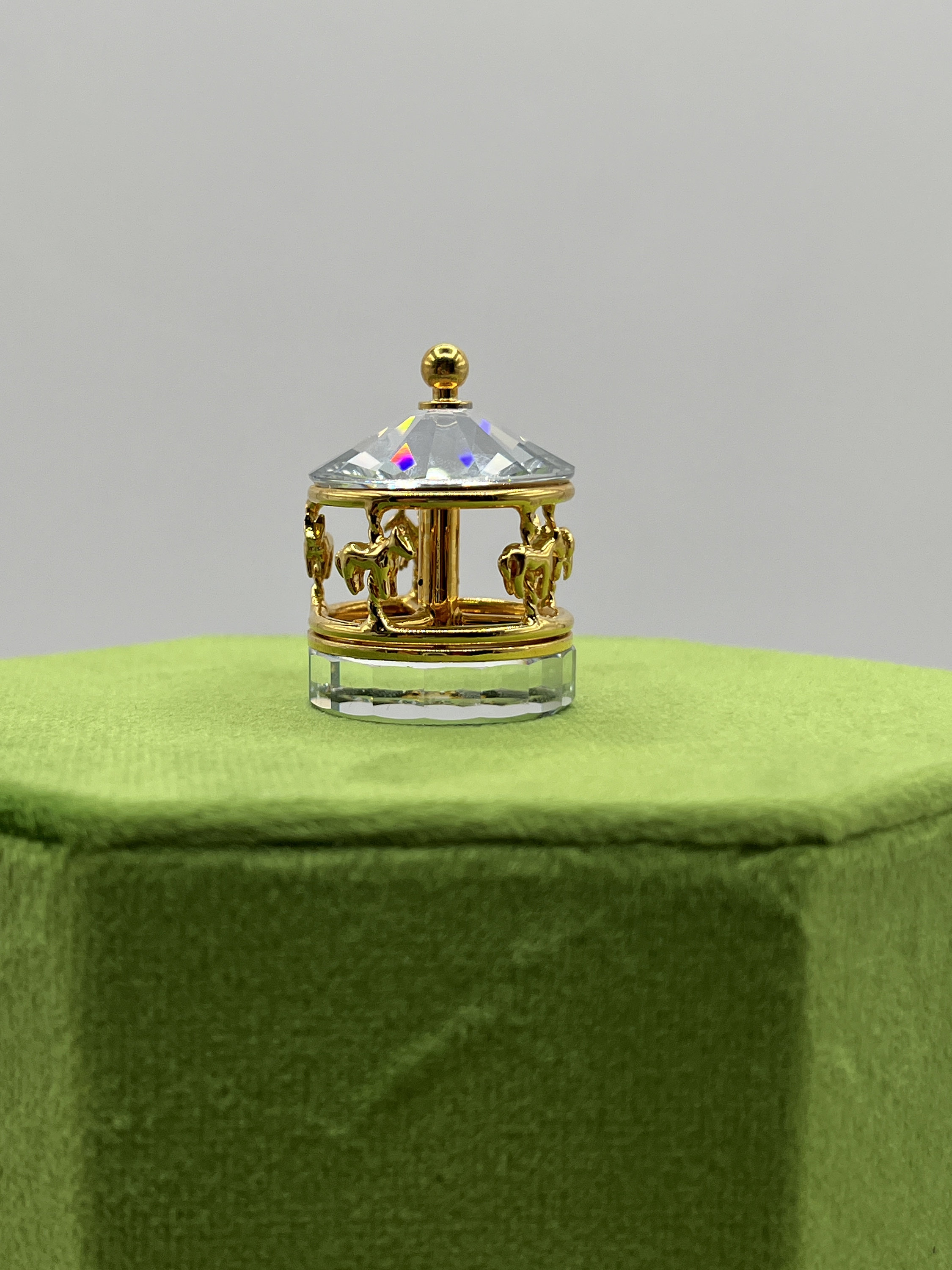 Swarovski Crystal Memories Carousel #171194 - Etsy 日本