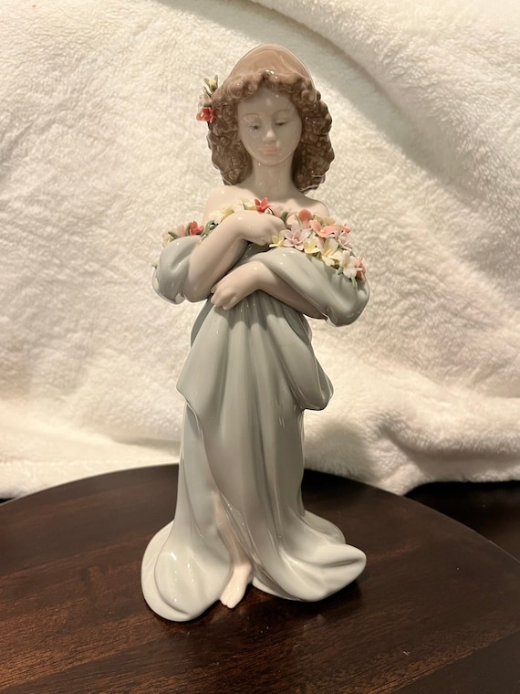 Lladro Petals of Love #6346 - Etsy