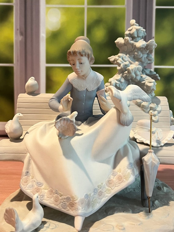 Lladro Feeding the Pigeons #5428 Matte Finish - Etsy Canada