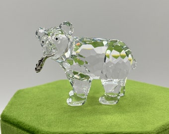 スワロフスキークリスタルのクリスベアとハニーポットの置物 - Etsy 日本