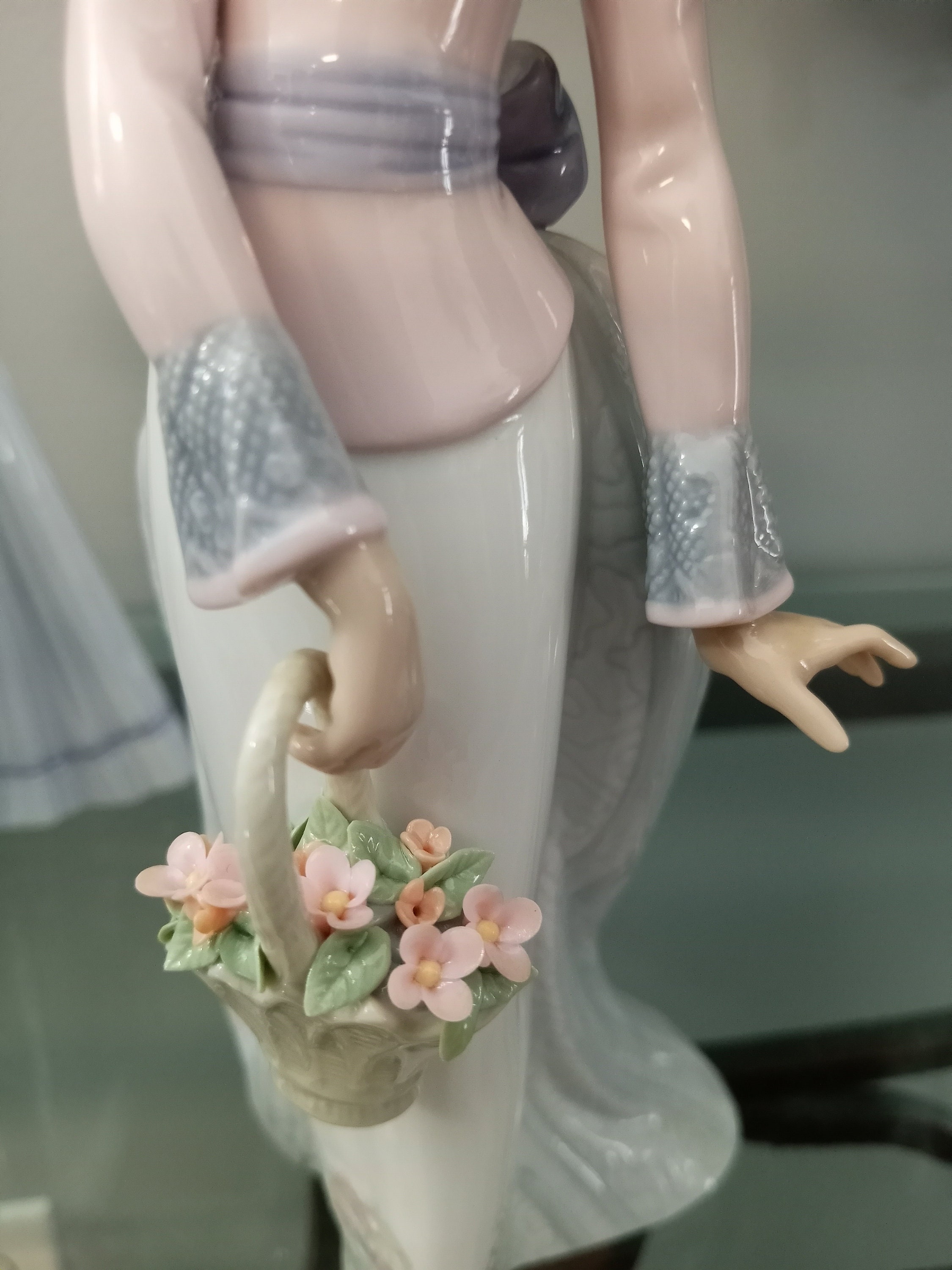 リヤドロ「愛のバスケット」#7622 - Etsy 日本