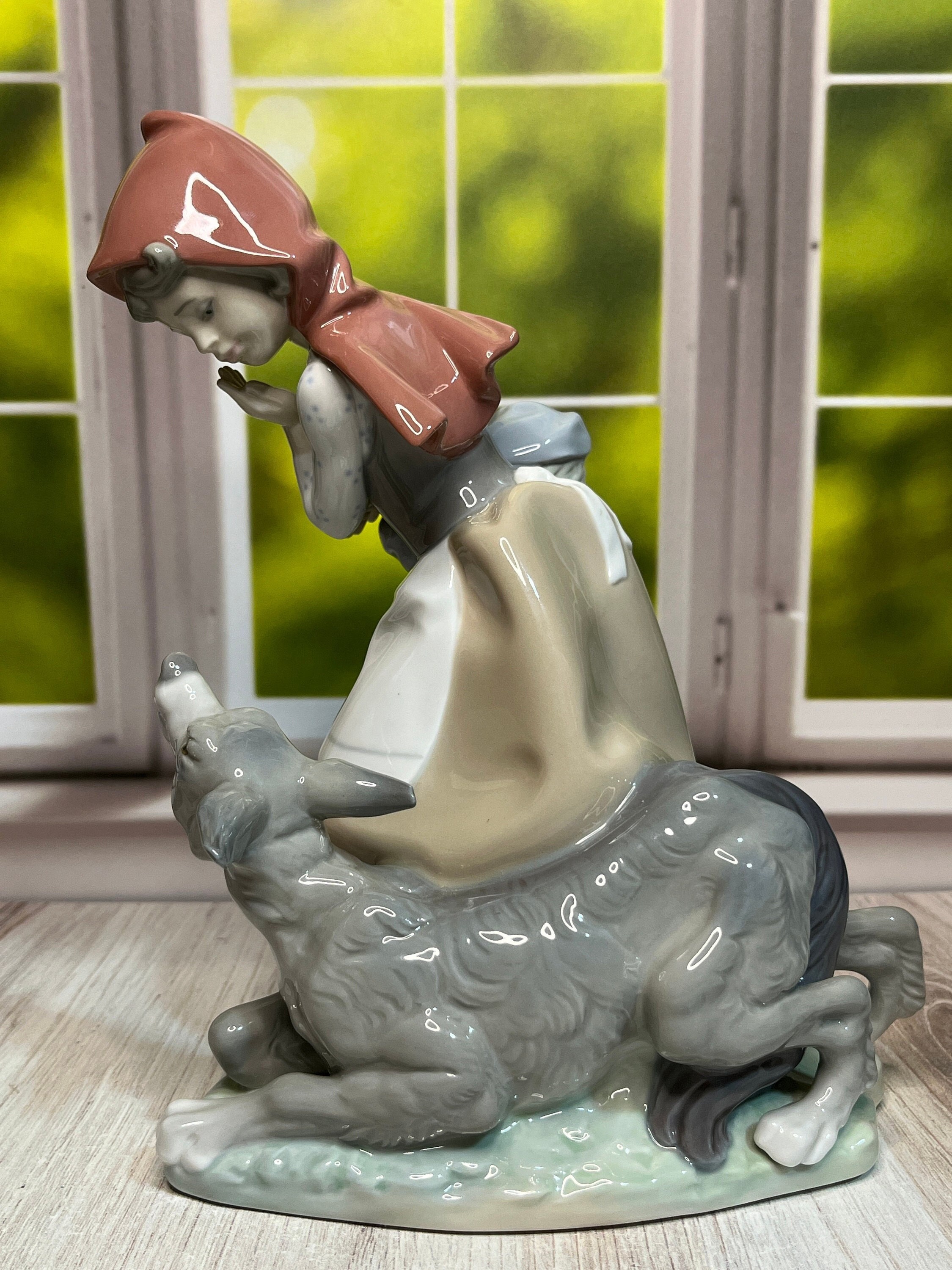 Lladro Little Red Riding Hood #4965 - Etsy