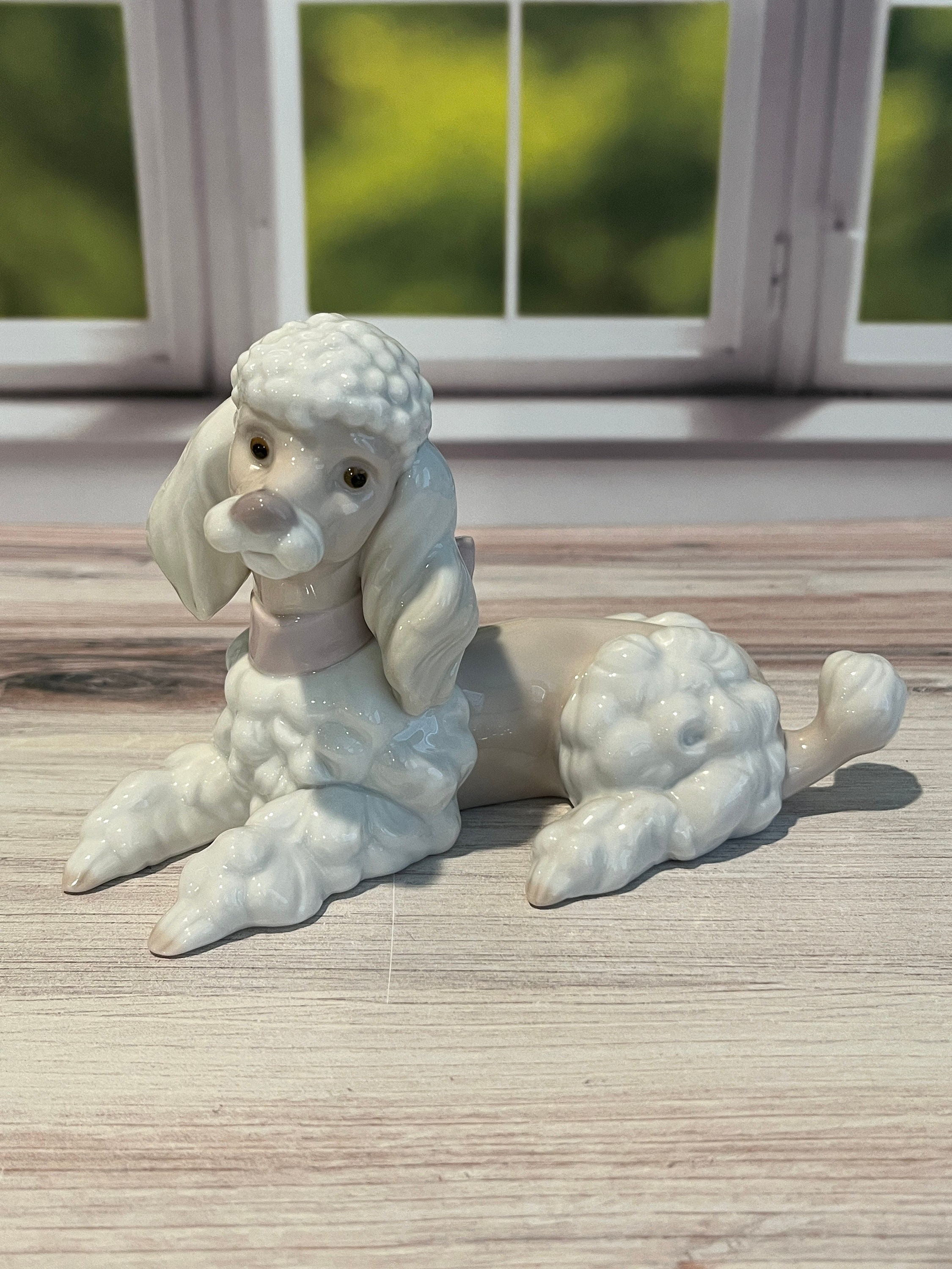 リアドロ プードル 置物 Amazon.co.jp: Lladro 置物 1259 プードル : ホーム＆キッチン