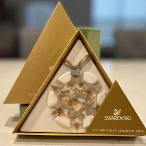スワロフスキー 2010 ゴールド クリスマスオーナメント #1054560 