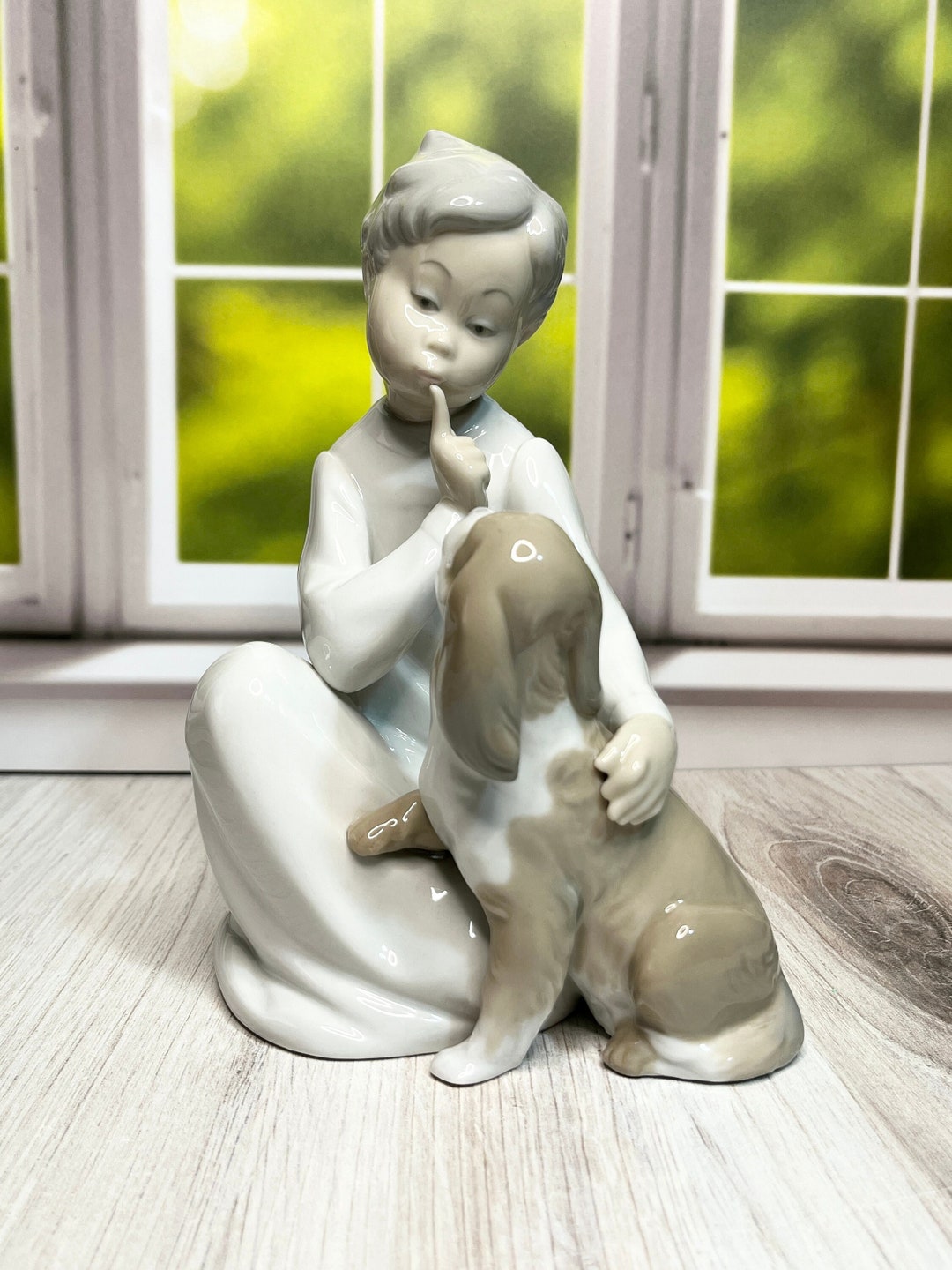 Lladro Baby's Outing #4938 Mom & Child in Stroller Figurine
