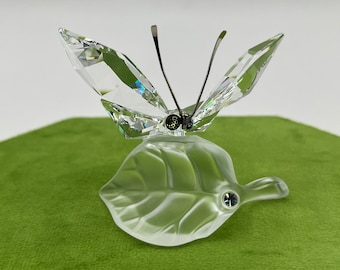 スワロフスキーYOU&I Idyllia Lilia Y necklace, Butterfly, White, Rose gold-tone