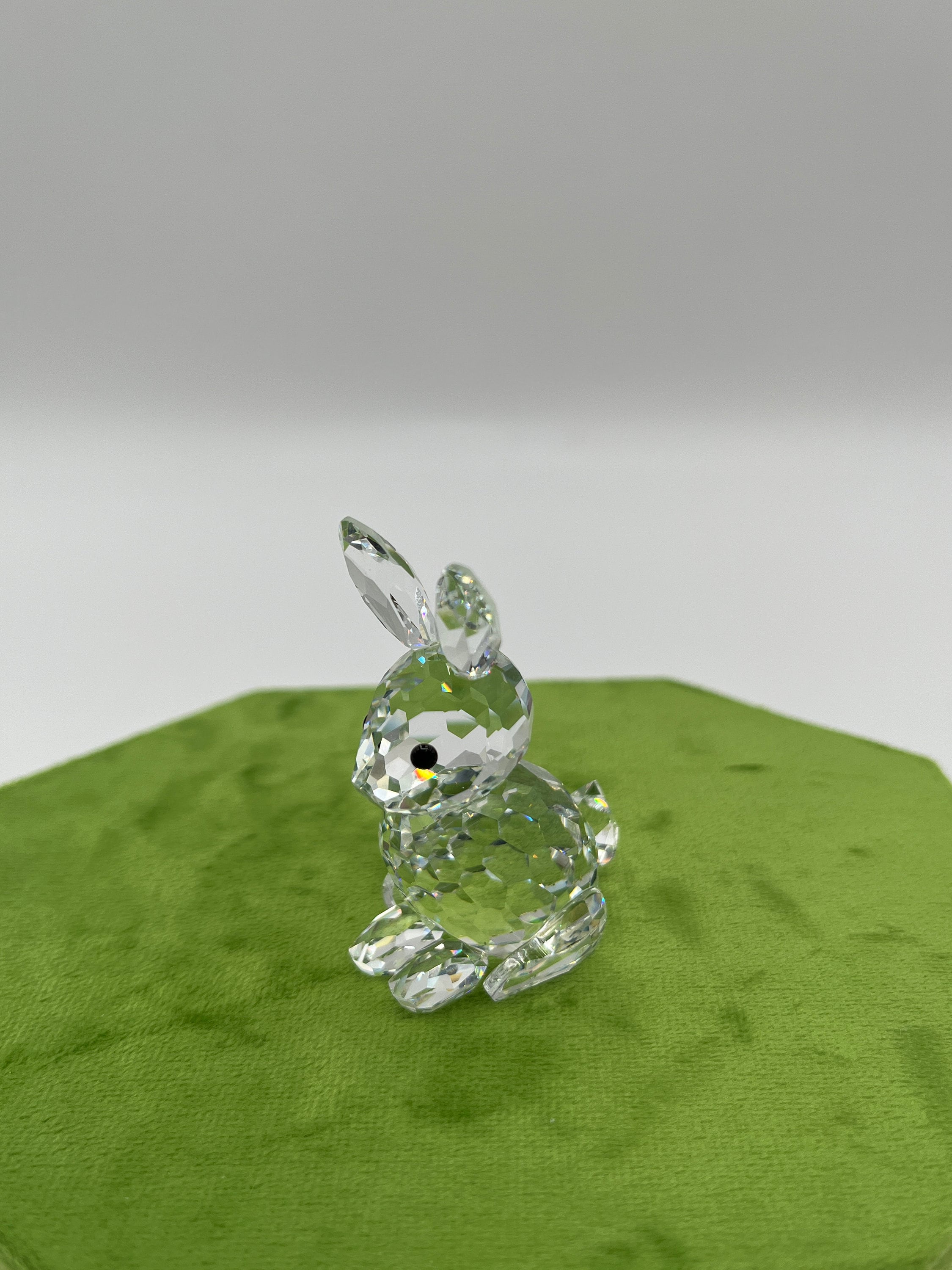 クリスタルインプレッション　うさぎちゃん達が可愛い イースターバニーズ イースターウサギ