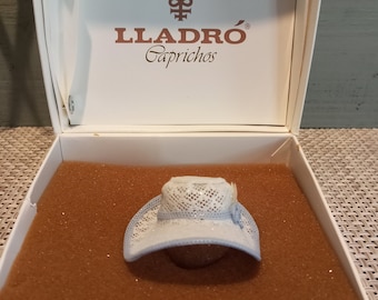 Lladro "Blue Hat" #1565