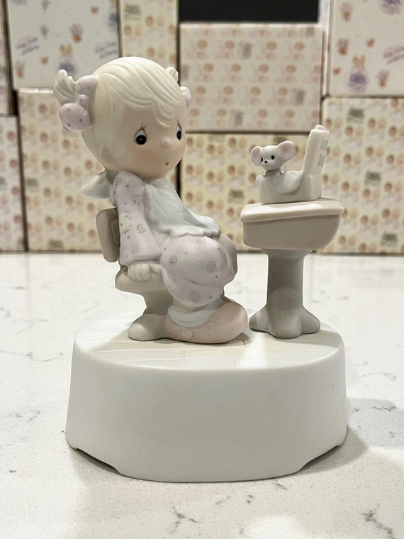 Precious Moments Love is Sharing Music Box #E7185 - Etsy