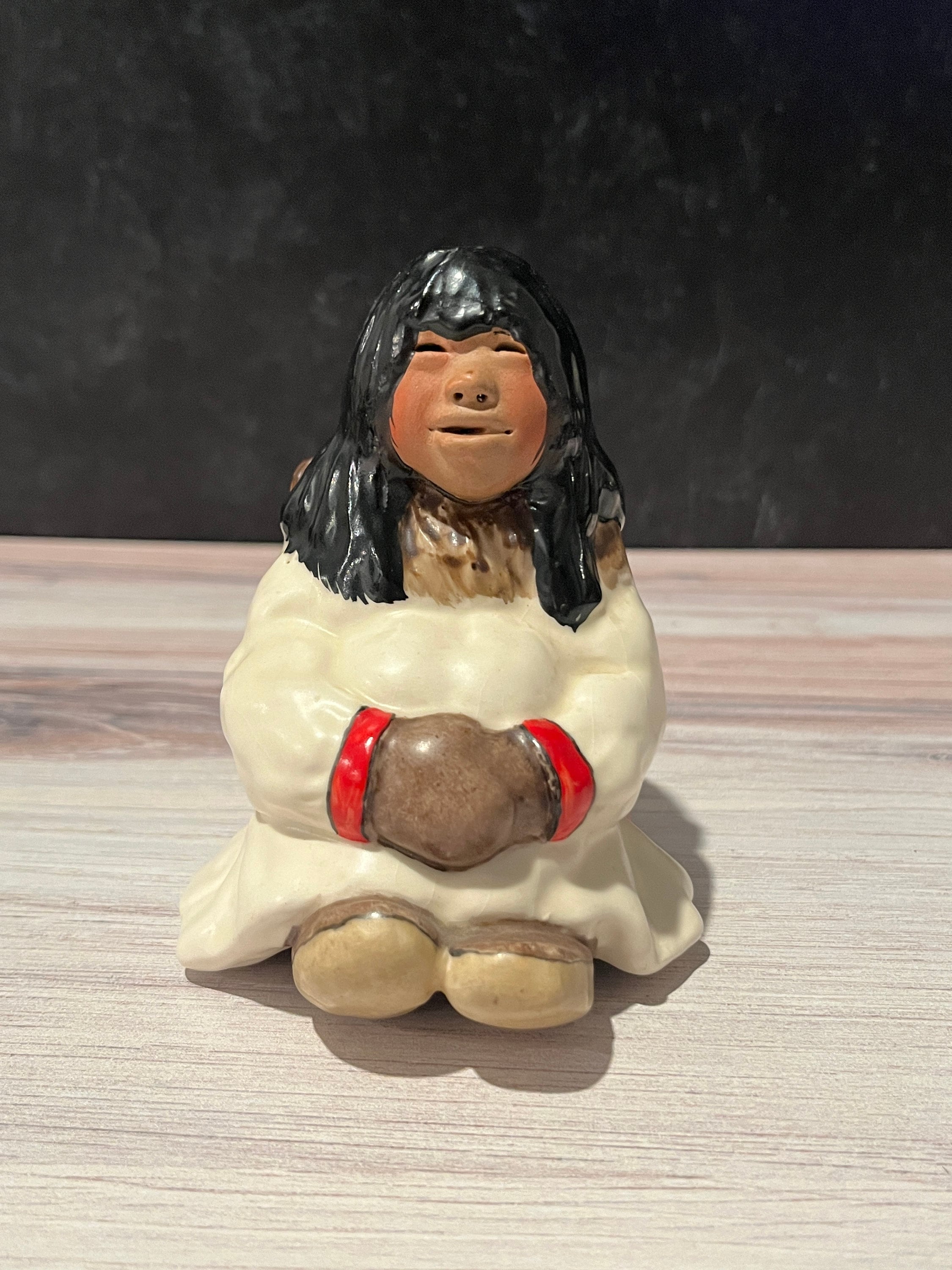 C.アラン・ジョンソン　エスキモー　陶器フィギュア C Alan Johnson Figurines - Etsy