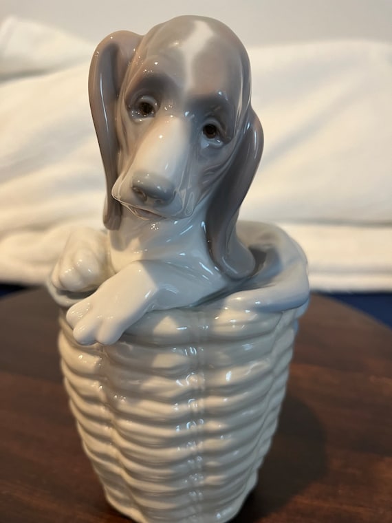 Lladro Dog in Basket #1128 - Etsy