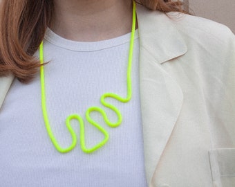 Malleable, NEON chain made of 4 mm thick, high-quality rope