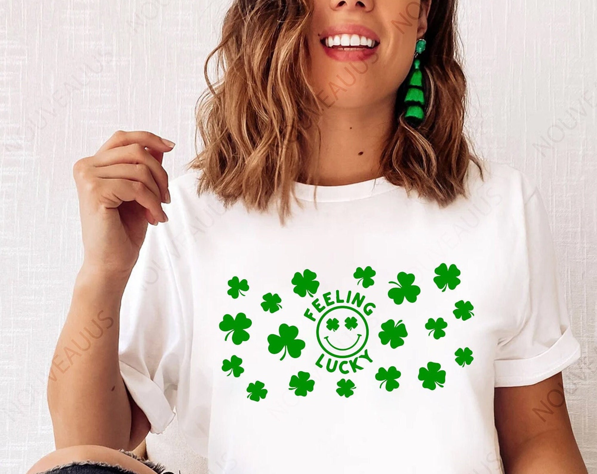 Discover Feeling Lucky, Saint Patrick es Day T-Shirt