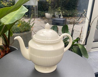 Vintage Wedgwood Queen&#39;s Ware Edme Teapot - 800ml