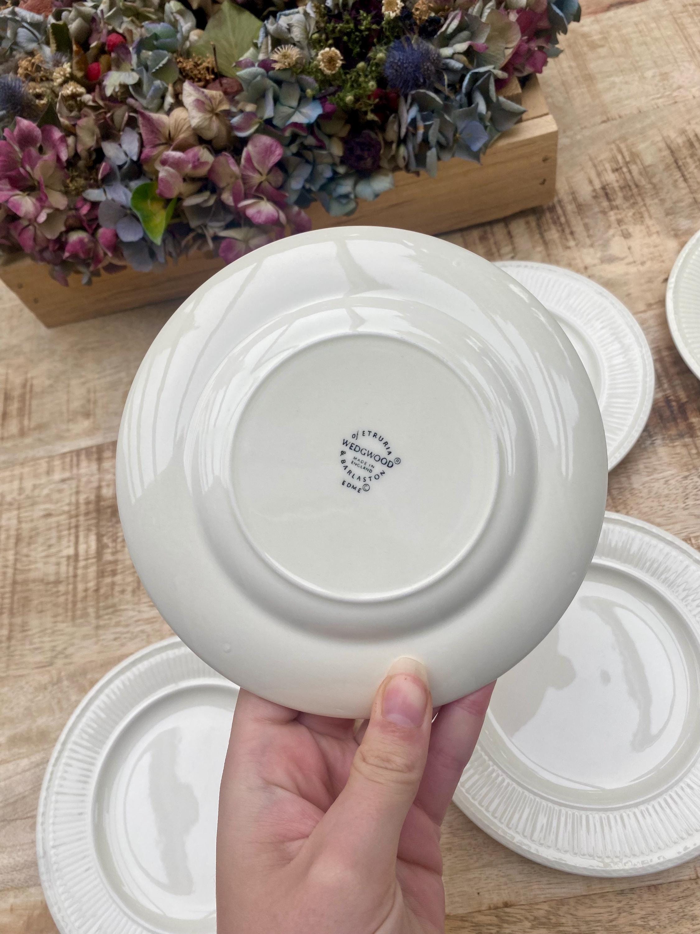 Set of 6 Elegant Wedgwood Queen's Ware Edme Small Plates – 15cm