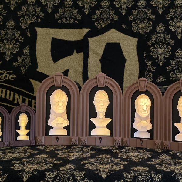 Haunted Mansion - Watchful Busts - LED Lit Set of 2 - Fan Art (3D Printed)