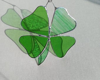 Stained Glass Clover Leaf Suncather, Unique Home Gift, St. Patricks Day Perfect Gift,Lucky Shamrock Window Hanging, symbol of good luck