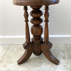Small round solid wood TABLE/GUERIDON, Small side table with turned wood legs, French vintage turned wood table
