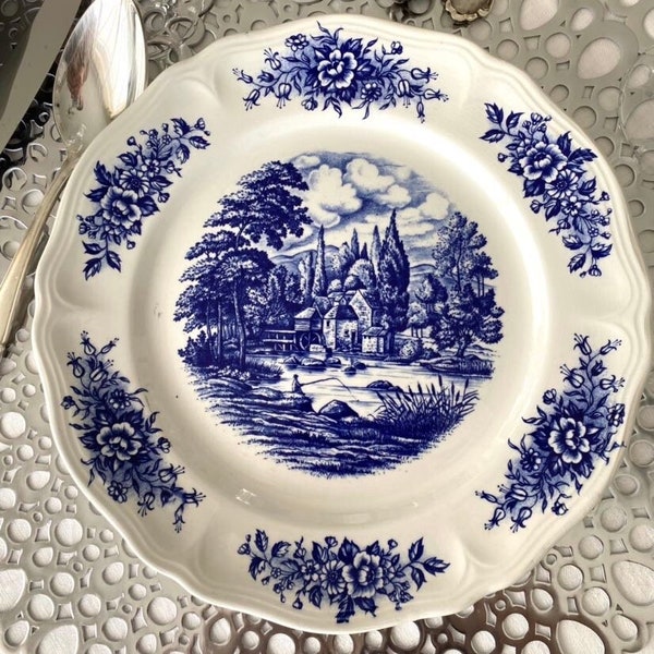 MOULIN DES LOUPS Blue plate with "Lima" motif, French porcelain country style, Porcelain in Orchies iron clay